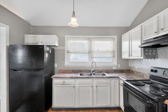4487 Dundee Avenue, Columbus, OH 43227
