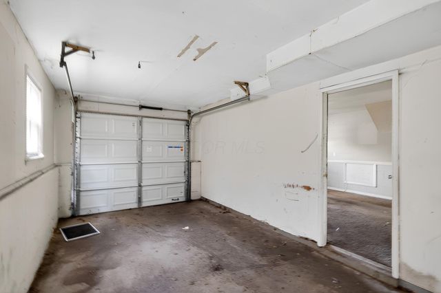 4487 Dundee Avenue, Columbus, OH 43227