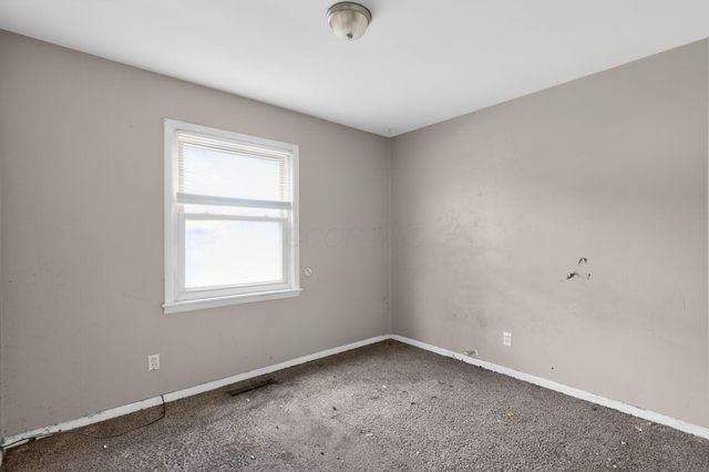 4487 Dundee Avenue, Columbus, OH 43227