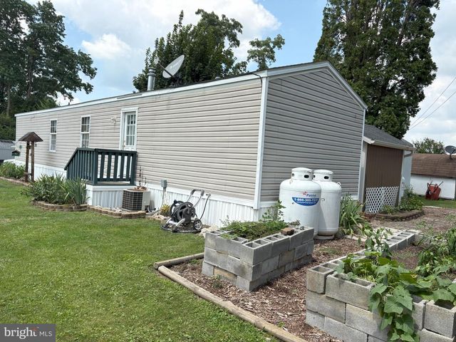 4660 SYCAMORE GROVE RD, Chambersburg, PA 17202