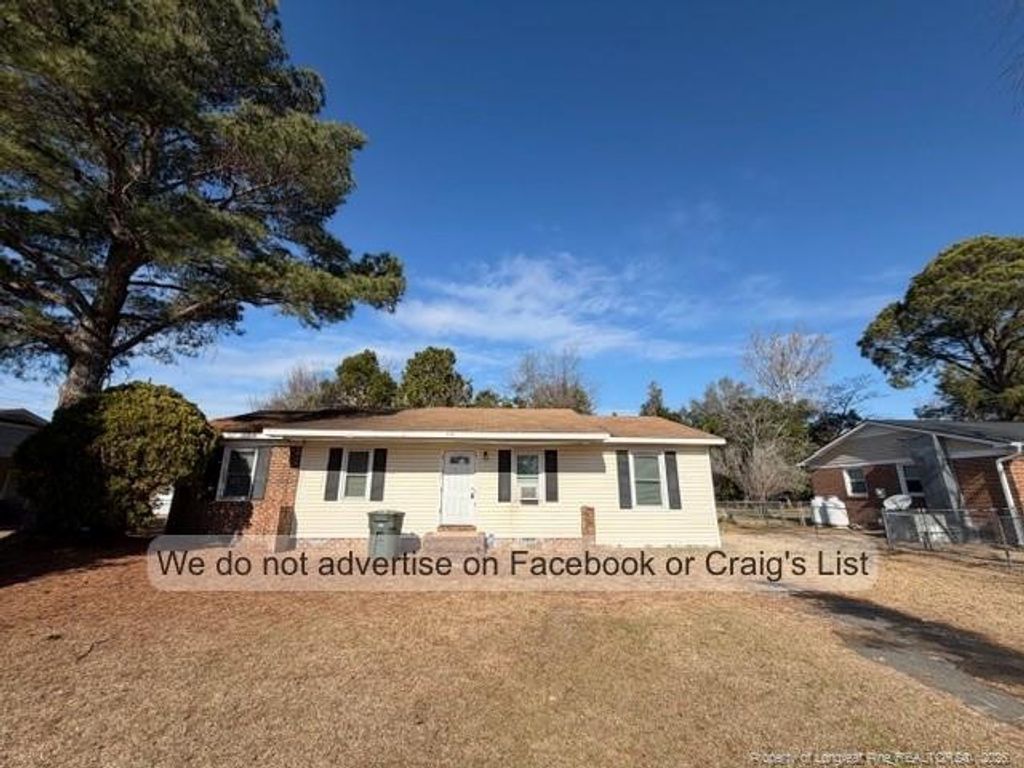 6496 Portsmouth Drive, Fayetteville, NC 28304