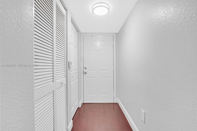 2586 Centergate Dr 303, Miramar, FL 33025