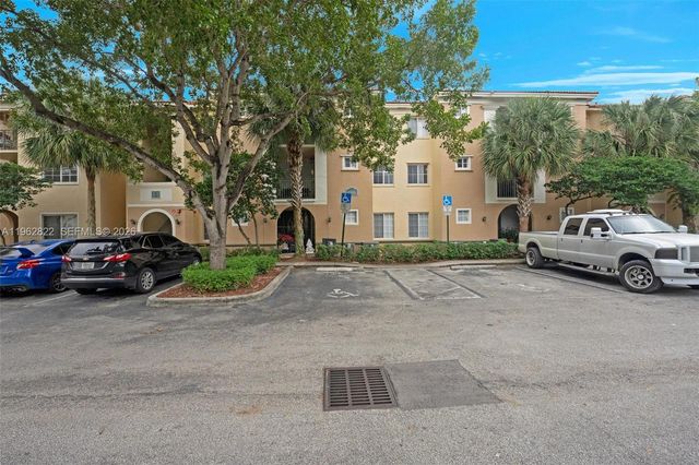 2586 Centergate Dr 303, Miramar, FL 33025