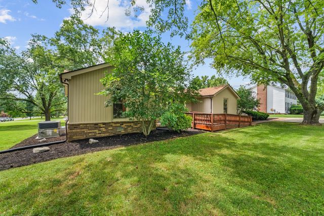 1301 Rivermont Dr, Gallatin, TN 37066