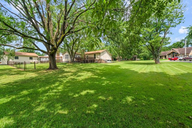 1301 Rivermont Dr, Gallatin, TN 37066