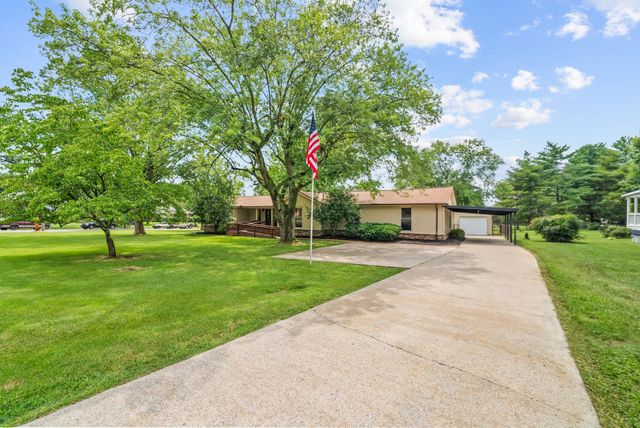 1301 Rivermont Dr, Gallatin, TN 37066