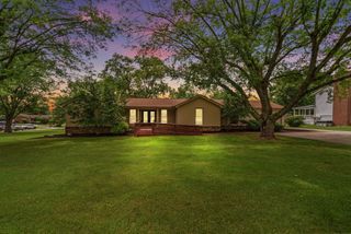 1301 Rivermont Dr, Gallatin, TN 37066