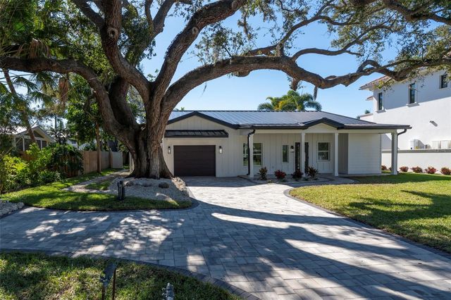 1834 BOUGAINVILLEA STREET, Sarasota, FL 34239