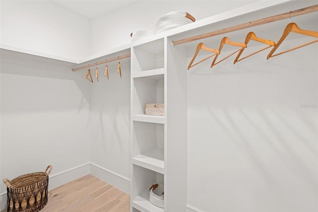 1834 BOUGAINVILLEA STREET, Sarasota, FL 34239