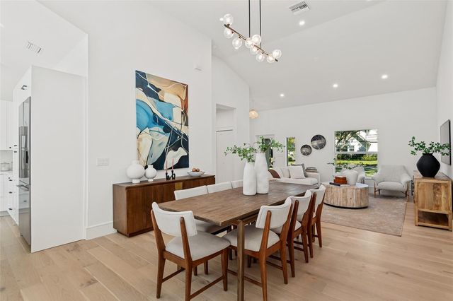 1834 BOUGAINVILLEA STREET, Sarasota, FL 34239