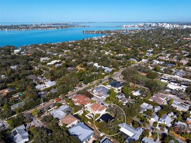 1834 BOUGAINVILLEA STREET, Sarasota, FL 34239