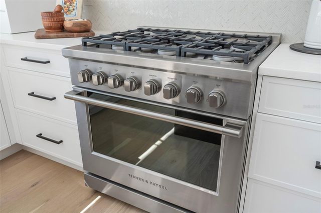 1834 BOUGAINVILLEA STREET, Sarasota, FL 34239