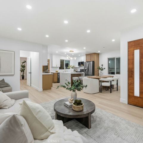 3516 Roxanne, Long Beach, CA 90808