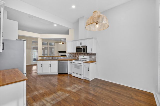 3033 Blue Jay Lane, Midlothian, TX 76065