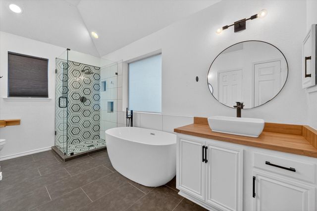 3033 Blue Jay Lane, Midlothian, TX 76065