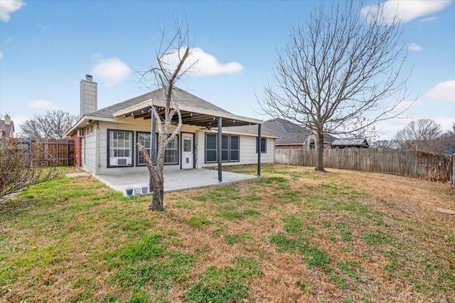 3033 Blue Jay Lane, Midlothian, TX 76065