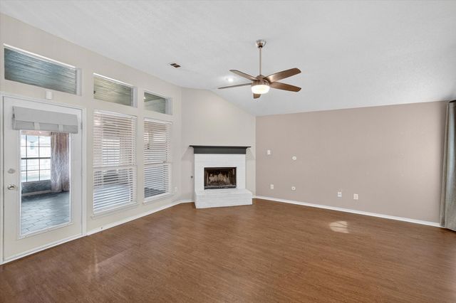 3033 Blue Jay Lane, Midlothian, TX 76065