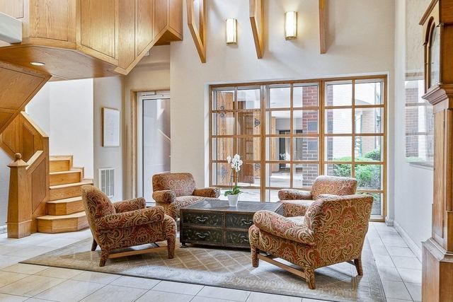 492 Beacon St 45, Boston, MA 02115