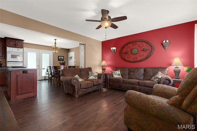 402 Wallach Drive, Eureka, MO 63025