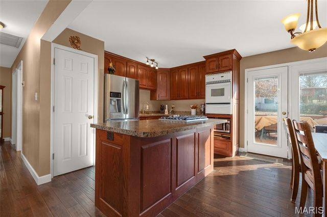 402 Wallach Drive, Eureka, MO 63025