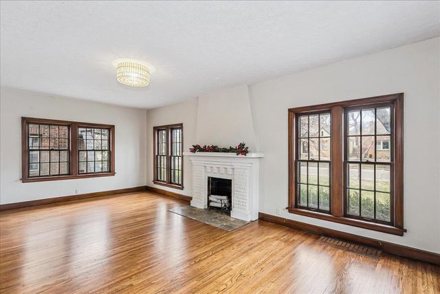 1506 N WOODROW AVE, Wichita, KS 67203