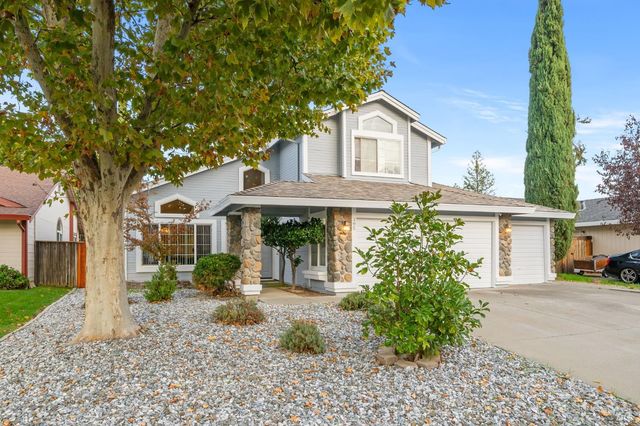 395 Marna Dr, Vacaville, CA 95687