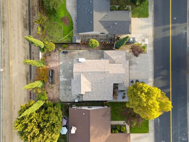 395 Marna Dr, Vacaville, CA 95687