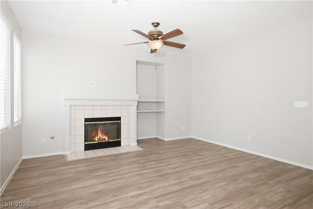 9221 Valador Avenue, Las Vegas, NV 89129