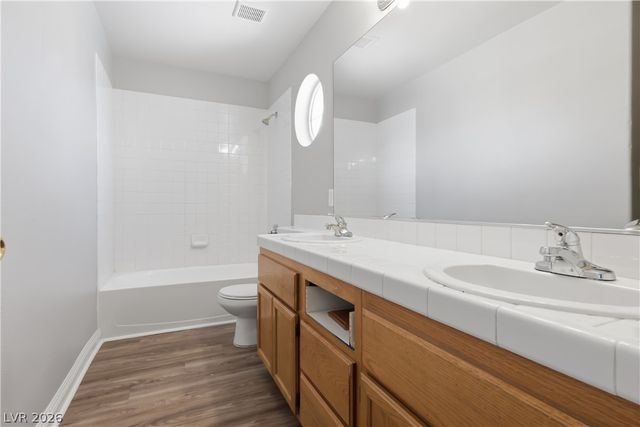 9221 Valador Avenue, Las Vegas, NV 89129