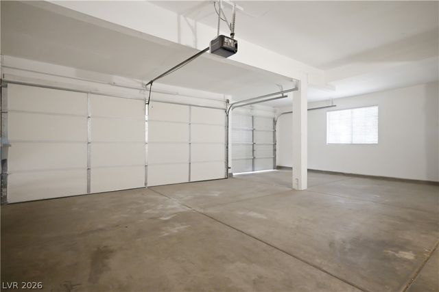 9221 Valador Avenue, Las Vegas, NV 89129