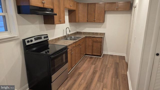 239 J ST, Carneys Point, NJ 08069