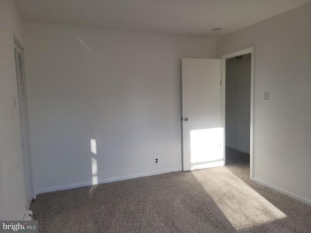 239 J ST, Carneys Point, NJ 08069