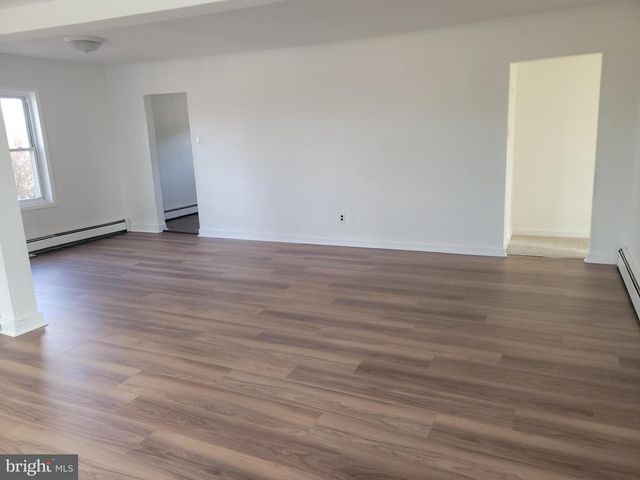 239 J ST, Carneys Point, NJ 08069