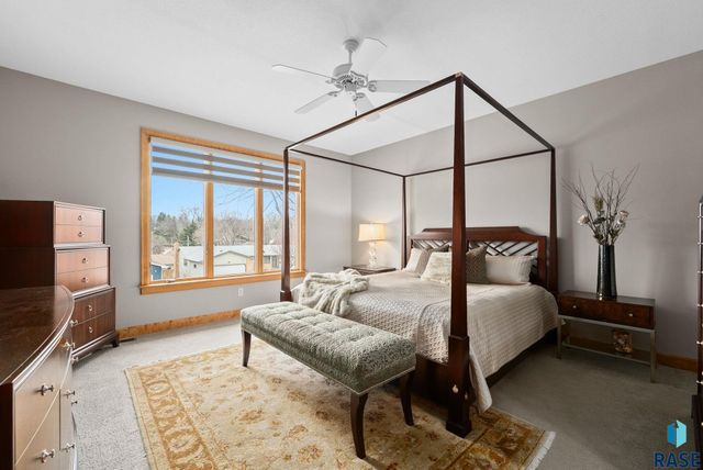 2603 S Big Timber Pl Place, Sioux Falls, SD 57105