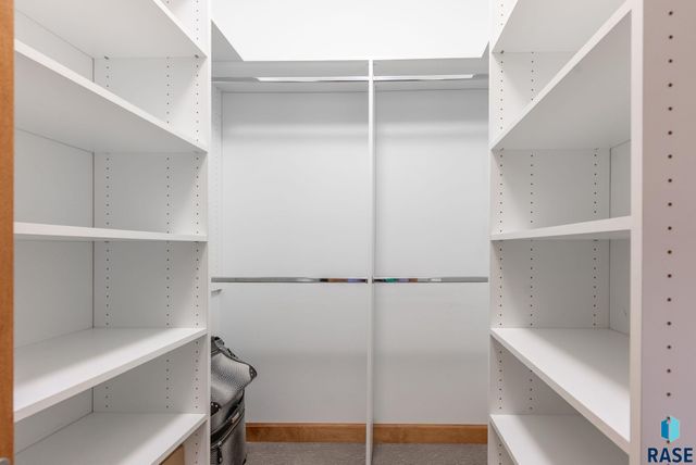 2603 S Big Timber Pl Place, Sioux Falls, SD 57105