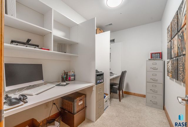 2603 S Big Timber Pl Place, Sioux Falls, SD 57105