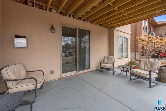 2603 S Big Timber Pl Place, Sioux Falls, SD 57105