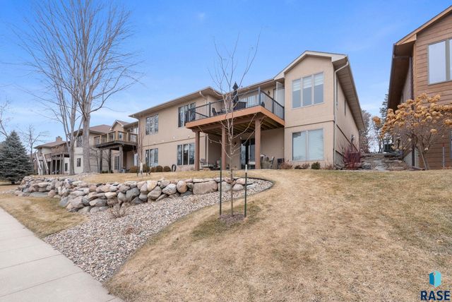 2603 S Big Timber Pl Place, Sioux Falls, SD 57105