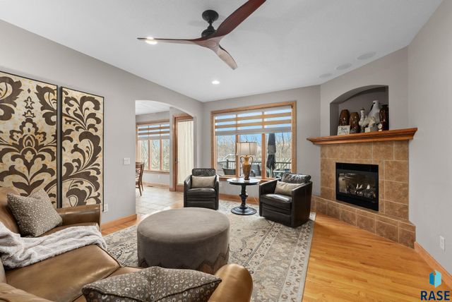 2603 S Big Timber Pl Place, Sioux Falls, SD 57105