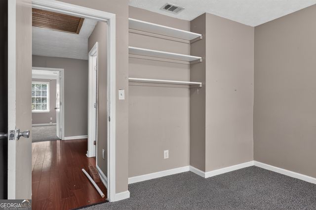 5151 Tara Creek Drive, Ellenwood, GA 30294
