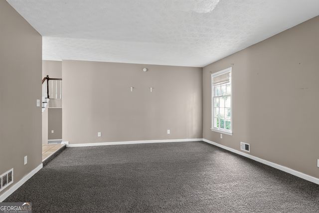 5151 Tara Creek Drive, Ellenwood, GA 30294