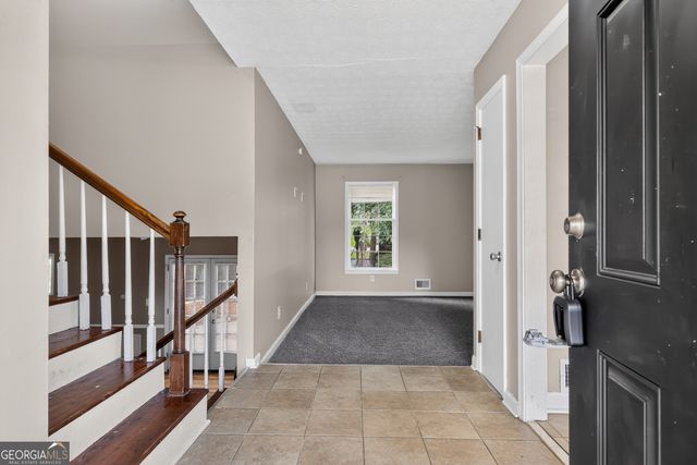 5151 Tara Creek Drive, Ellenwood, GA 30294
