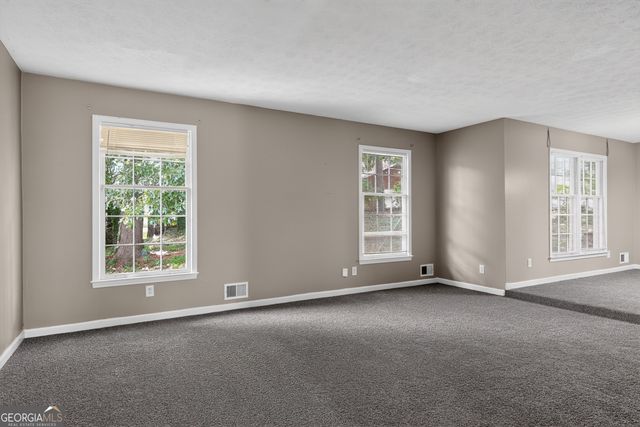 5151 Tara Creek Drive, Ellenwood, GA 30294