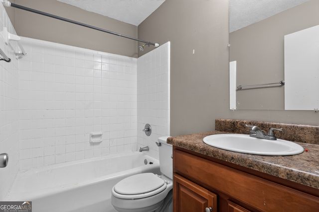 5151 Tara Creek Drive, Ellenwood, GA 30294