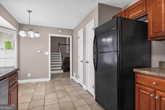 5151 Tara Creek Drive, Ellenwood, GA 30294