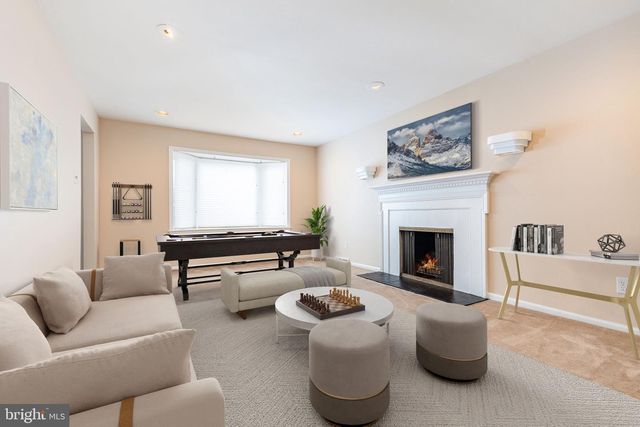 1211 GOODMAN DR, Fort Washington, PA 19034