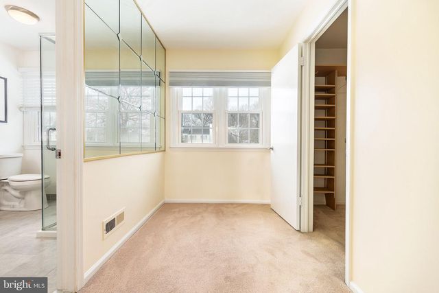 1211 GOODMAN DR, Fort Washington, PA 19034