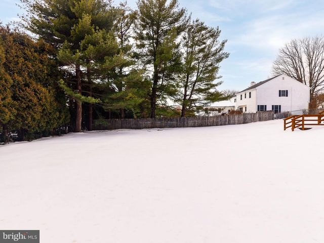 1211 GOODMAN DR, Fort Washington, PA 19034