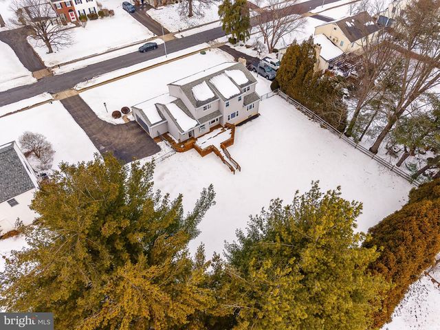 1211 GOODMAN DR, Fort Washington, PA 19034