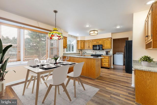 1211 GOODMAN DR, Fort Washington, PA 19034